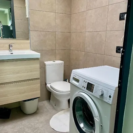 Casa Helge Grosses Mit Pool Apartamento *