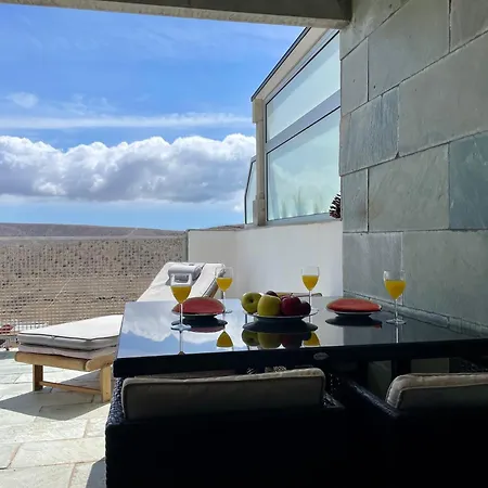 Casa Helge Grosses Mit Pool Apartamento