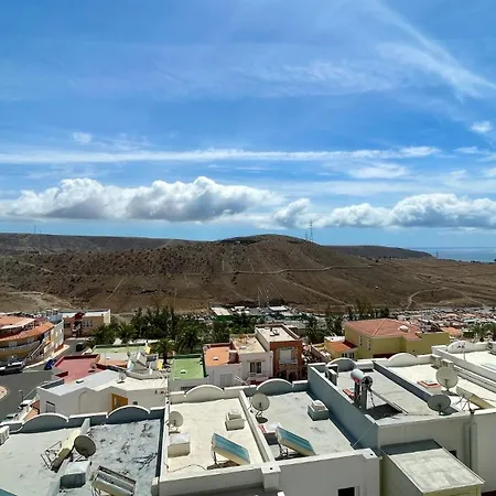 Casa Helge Grosses Mit Pool Apartamento *