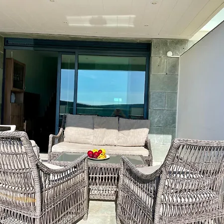 Casa Helge Grosses Mit Pool Apartamento